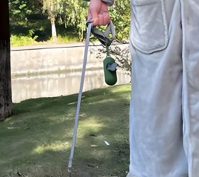 PL - Pet Poo bag Holder with 2 FREE Rolls